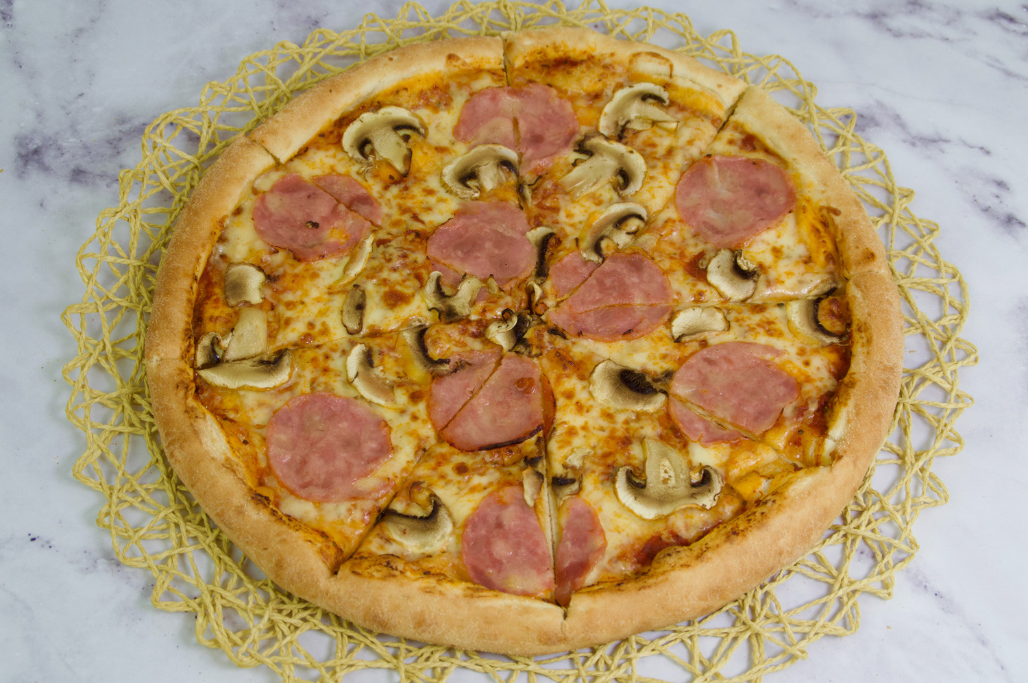 Жар-пицца. Меню. Пицца с ветчиной и грибами