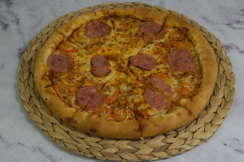 Жар-пицца. Меню. Пицца с ветчиной и перчиком