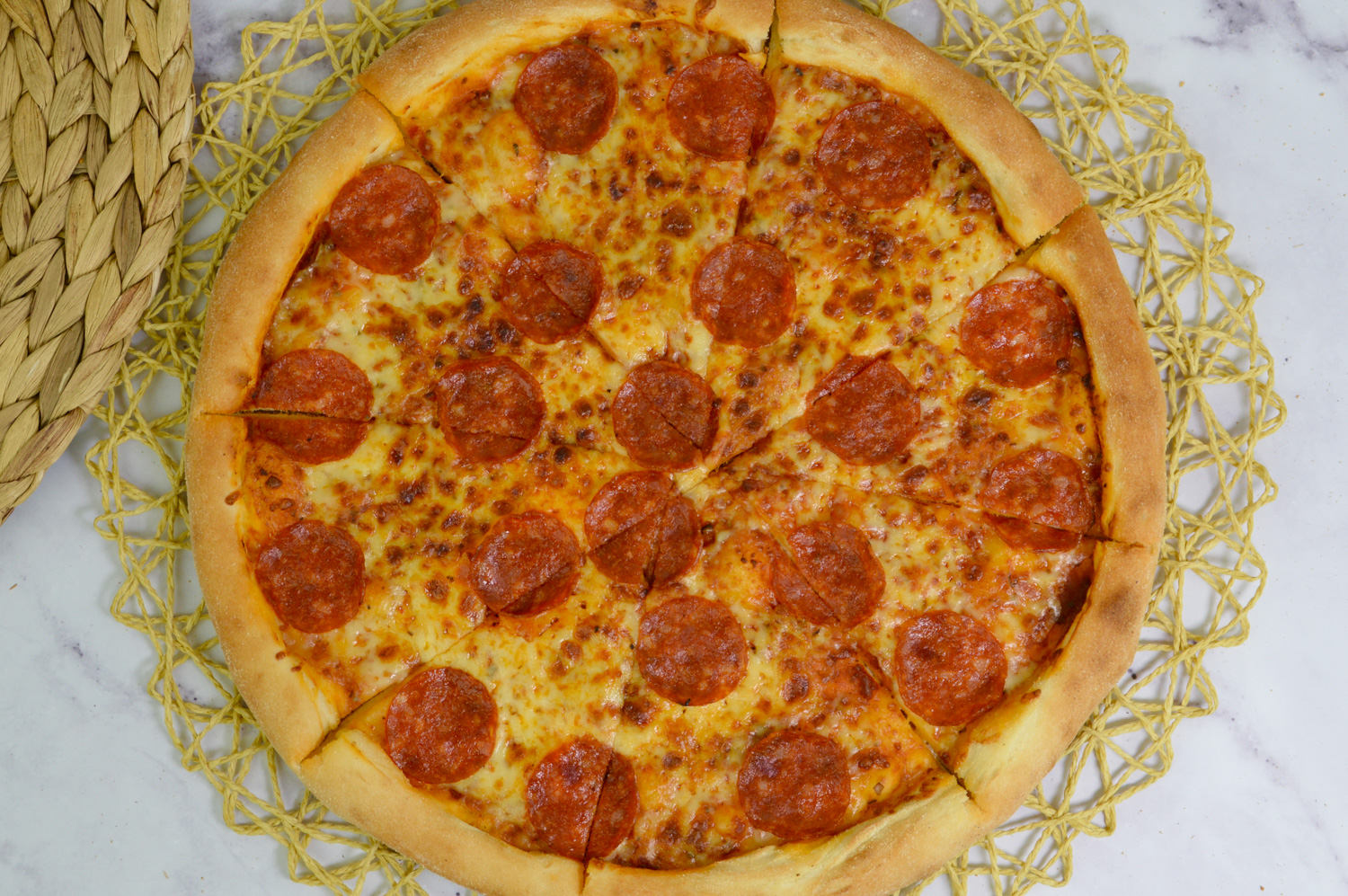 Жар-пицца. Меню. Пицца с пеперони